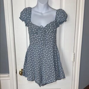 Princess Polly Finley Romper Blue size 4 women’s blue and white